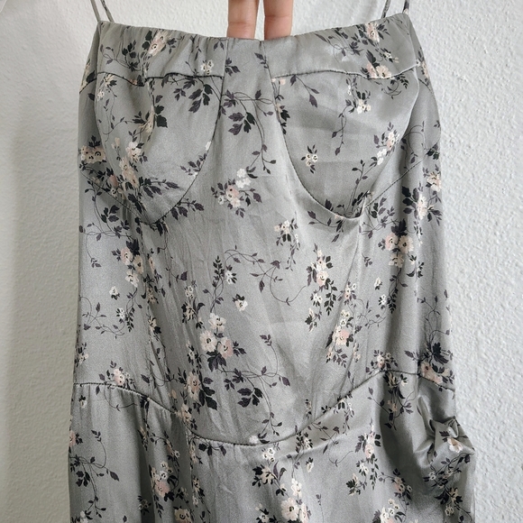 Reformation Marguerite 100% Silk Endive Tie Straps Dress Sz 12 Floral Print - Picture 7 of 16